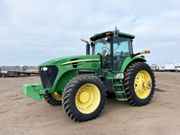 2011 John Deere 7830 4WD Tractor