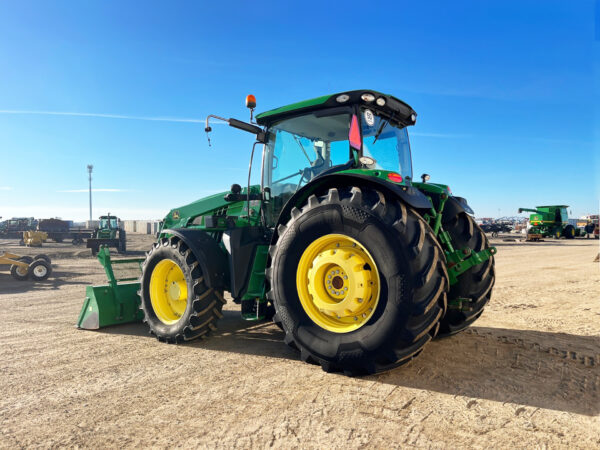 2013 Tractor John Deere 6170R 4WD