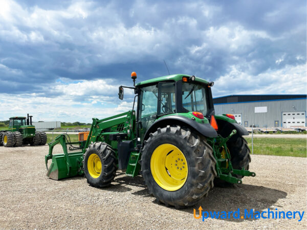 2014 John Deere 6125M 4WD Tractor
