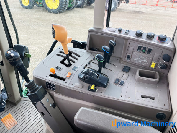2014 John Deere 6125M 4WD Tractor