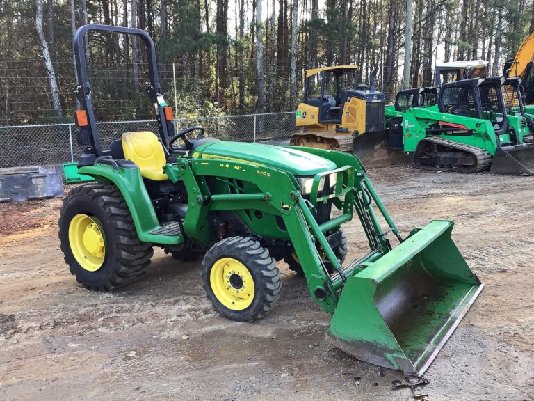 Tractor John Deere 3032E 4WD