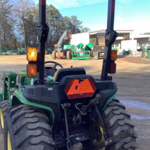 Tractor John Deere 3032E 4WD