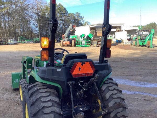 Tractor John Deere 3032E 4WD