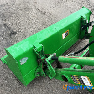 Compact Utility Tractor 2018 John Deere 3033R 4WD