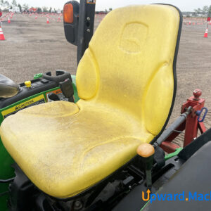 Compact Utility Tractor 2018 John Deere 3033R 4WD