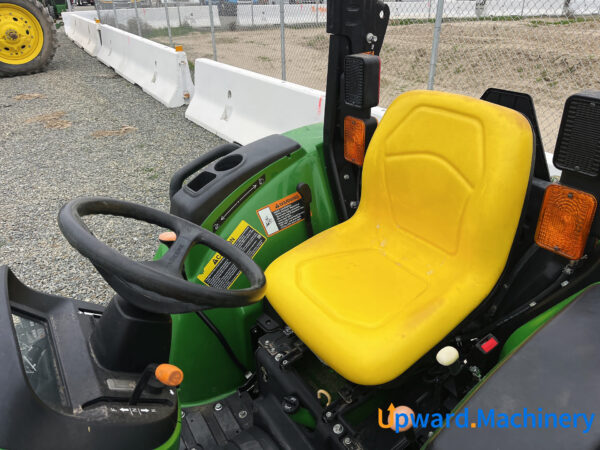 Compact Utility Tractor 2019 John Deere 3025D 4WD Lot: 1