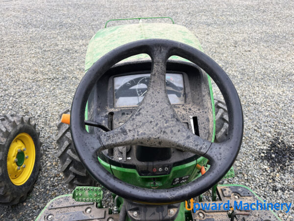 Compact Utility Tractor 2019 John Deere 3025D 4WD Lot: 2