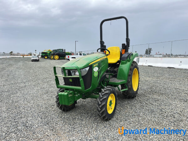 Compact Utility Tractor 2019 John Deere 3025D 4WD Lot: 2