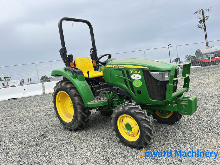 Compact Utility Tractor 2019 John Deere 3025D 4WD Lot: 2