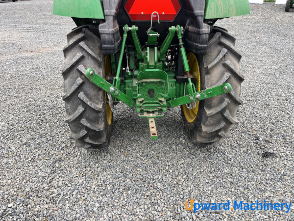Compact Utility Tractor 2019 John Deere 3025D 4WD Lot: 2
