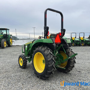 Compact Utility Tractor 2019 John Deere 3025D 4WD Lot: 2
