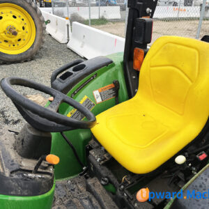 Compact Utility Tractor 2019 John Deere 3025D 4WD Lot: 2