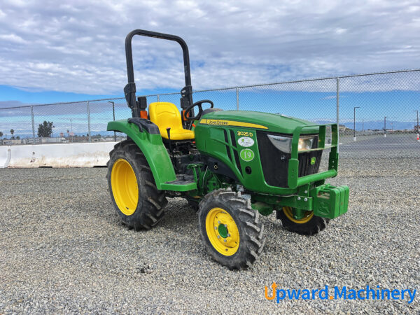 Compact Utility Tractor 2019 John Deere 3025D 4WD Lot: 3