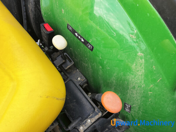 Compact Utility Tractor 2019 John Deere 3025D 4WD Lot: 3