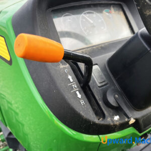 Compact Utility Tractor 2020 John Deere 3025D 4WD Lot: 2