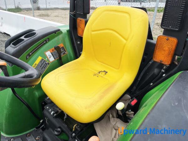 Compact Utility Tractor 2020 John Deere 3025D 4WD Lot: 2