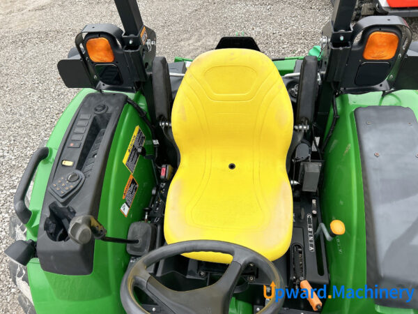 Compact Utility Tractor 2022 John Deere 4052M 4WD