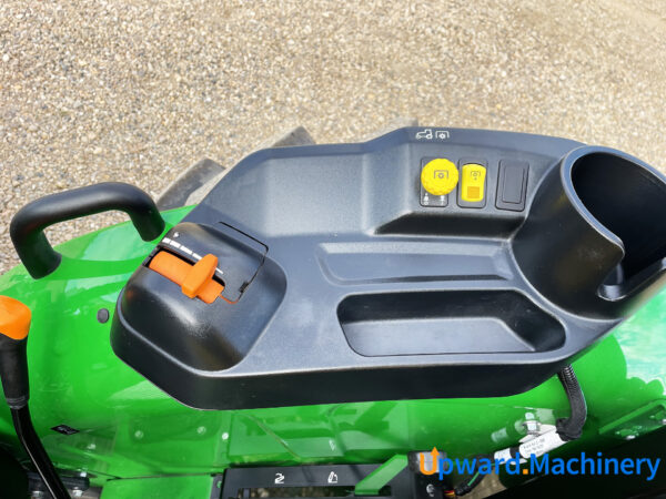 Utility Tractor 2022 John Deere 5075E 4WD