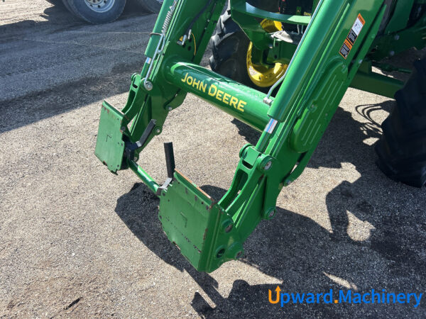 Utility Tractor 2022 John Deere 5090E 4WD